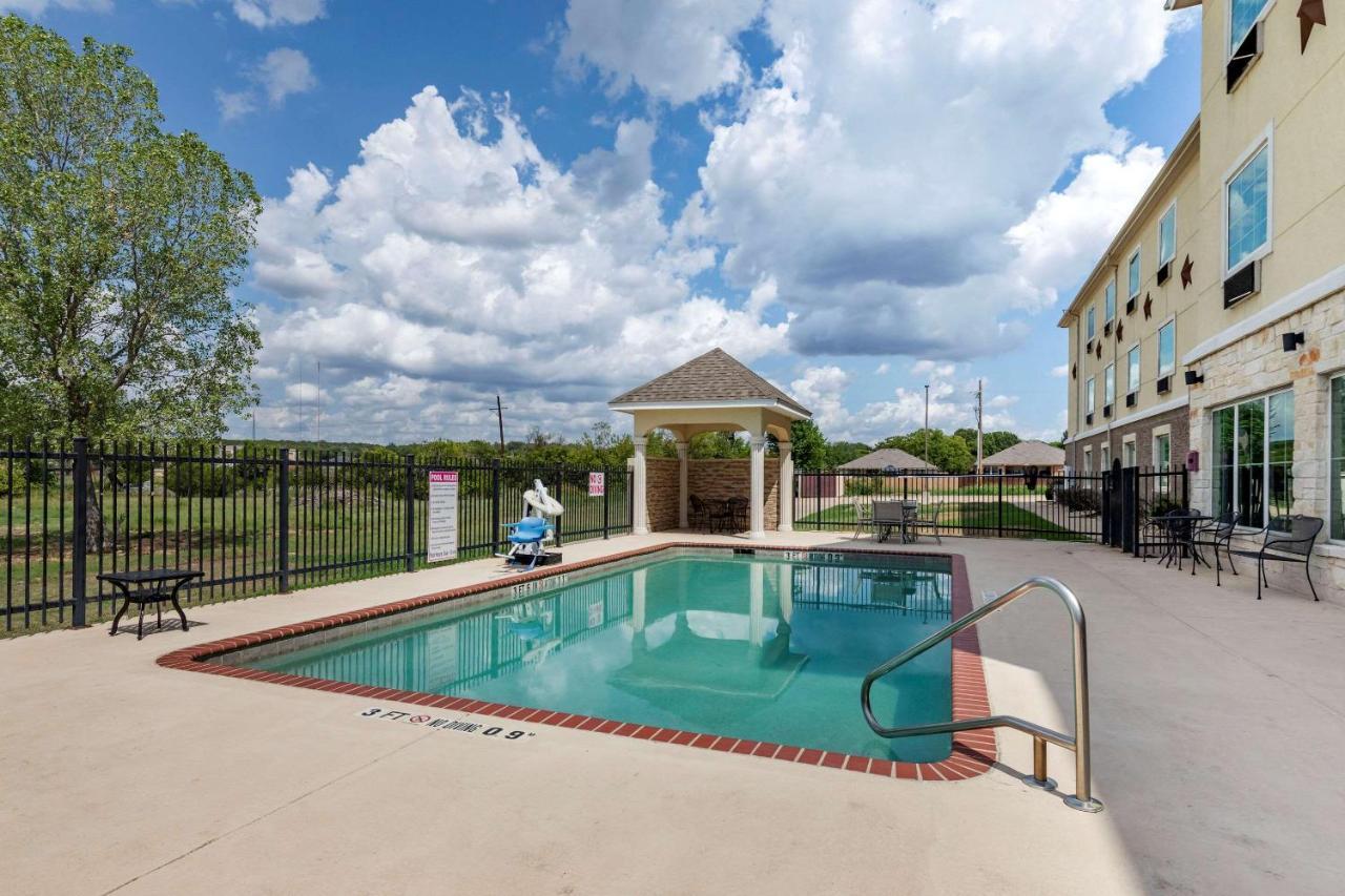 Comfort Inn & Suites Gatesville Near Fort Cavazos Экстерьер фото